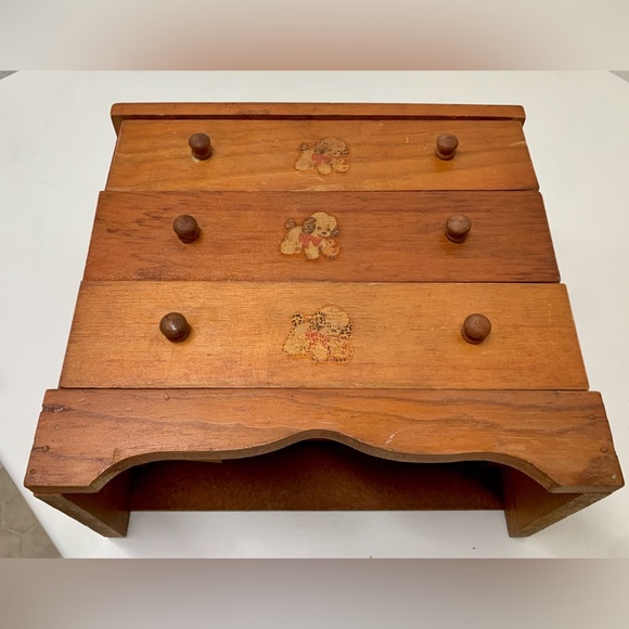 Mid Century Vtg Wooden Lithographed Puppy Dog 3 Drawer Doll Chest Dresser Trunk - Picture 11 of 13